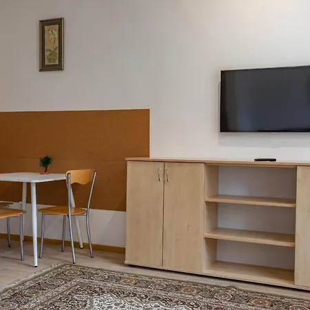 Apartament White House 3 *